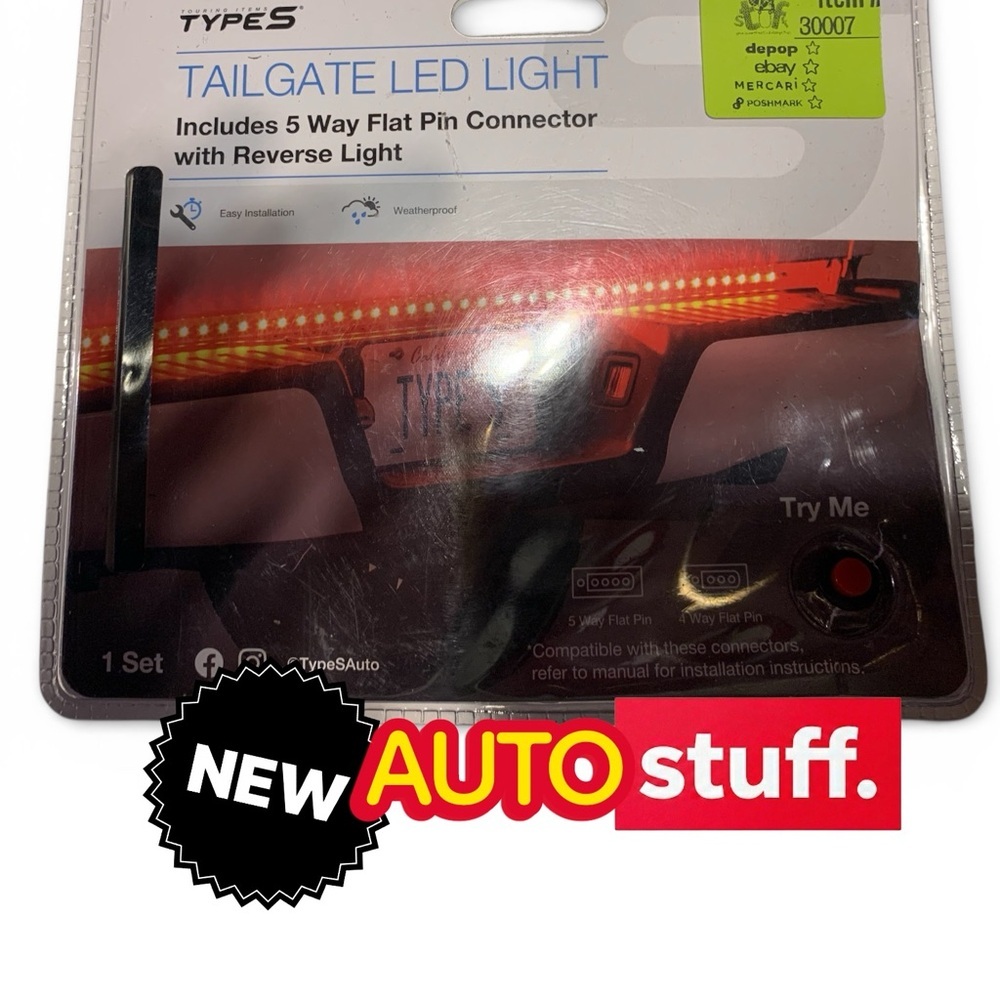 Tailgate LED Light with Reverse Function - Black